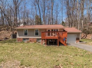 919 Ridge Rd, Newton, NJ 07860