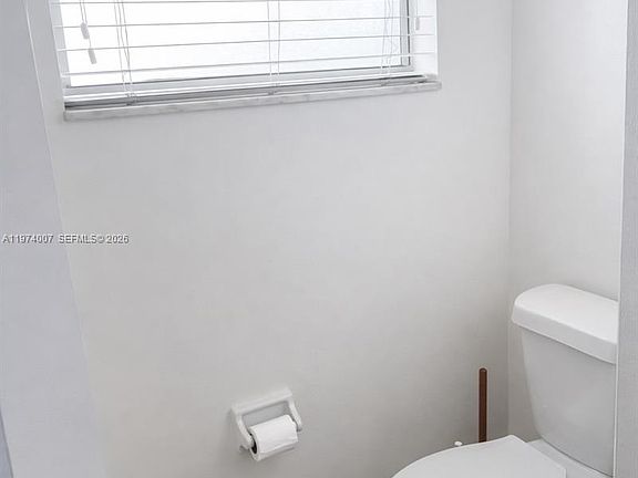 5th image of 1780 191st St #210-2