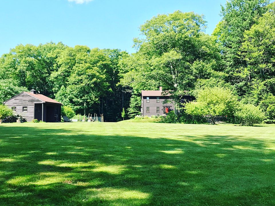 Front lawn 