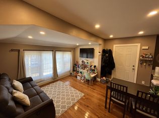 135-36 Kew Gardens Rd #1, Richmond Hill, NY 11418
