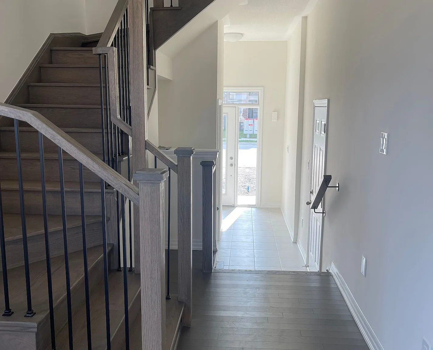 5 bed, $1,000 — Photo 3