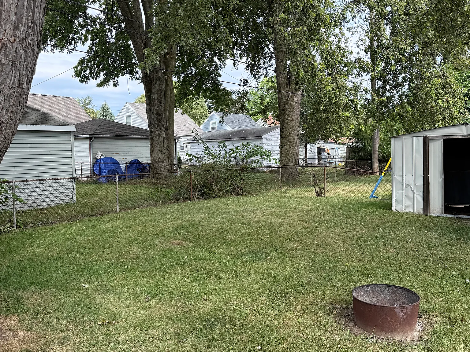 3 bed, 1010 sqft, $1,850 — Photo 4