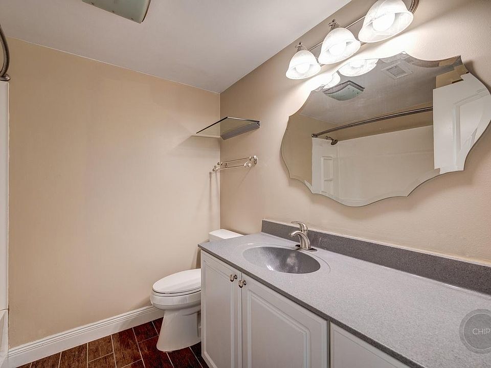 1st image of 5S066 Pebblewood Ln APT A7