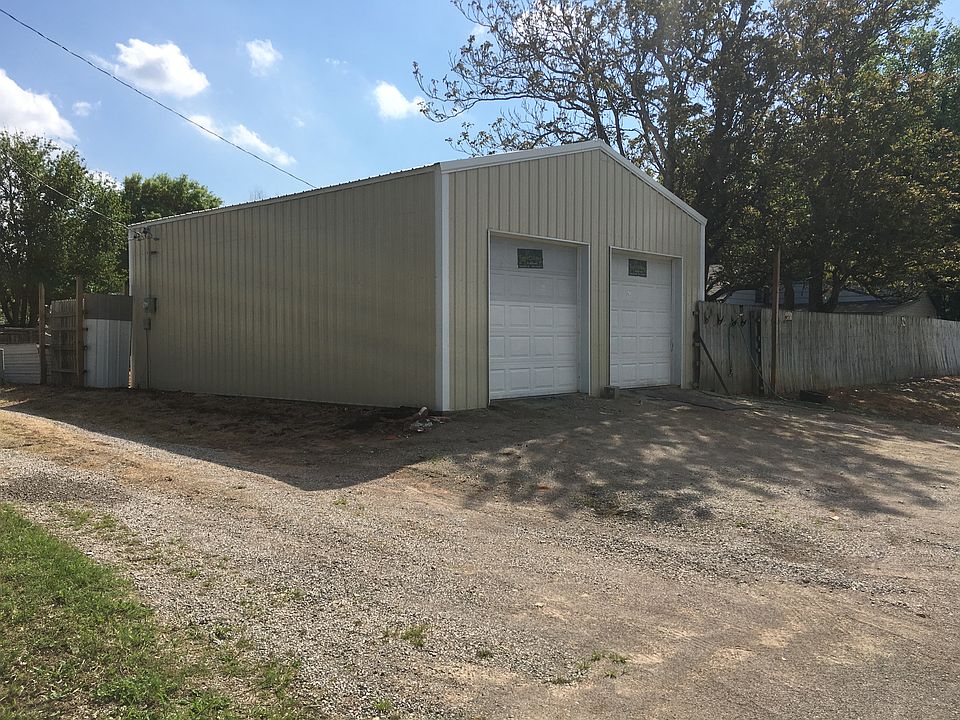 2nd image of 512 N 11th St