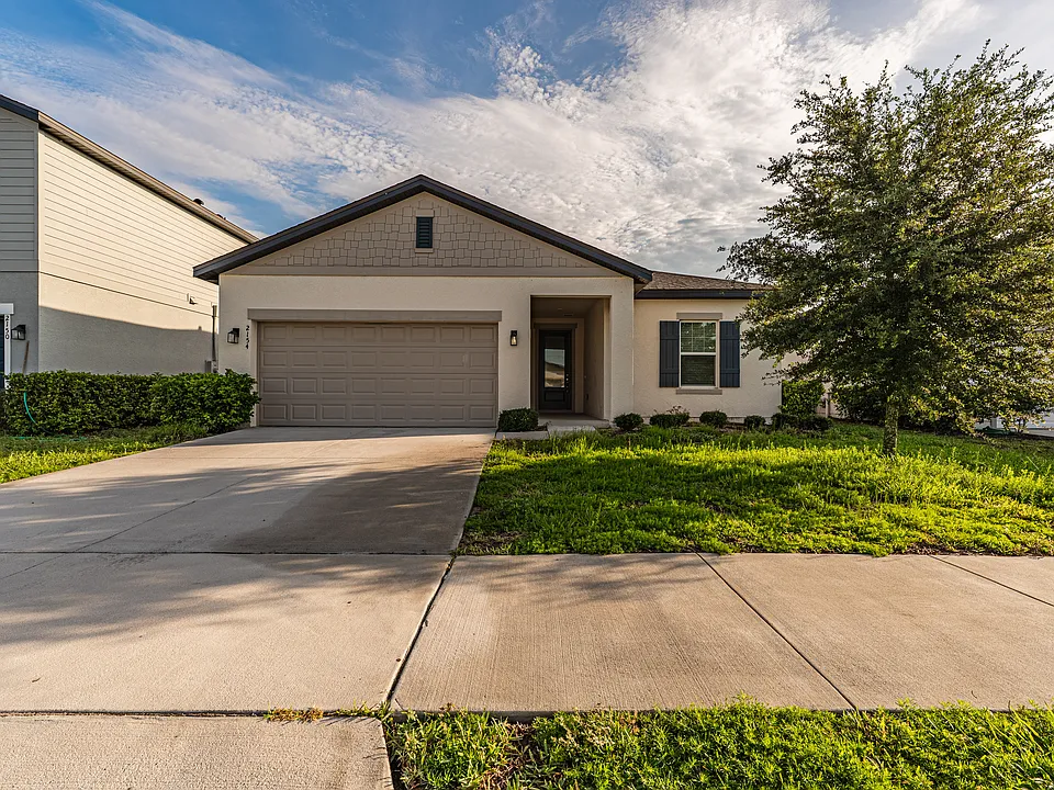 2154 Derwent Dr