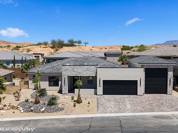 4th image of 1558 Pomegranate Trl
