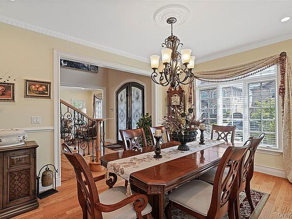 4th image of 157-36 85th St