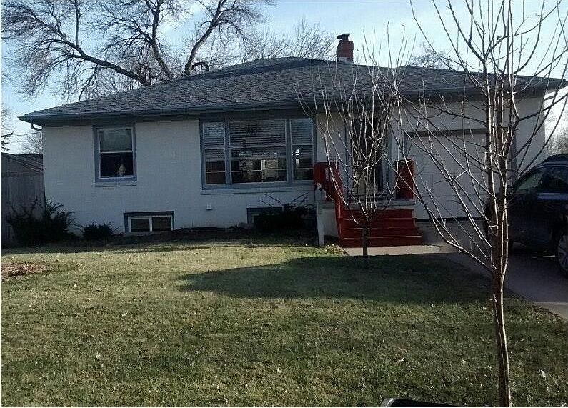 1st image of 6839 Leavenworth St