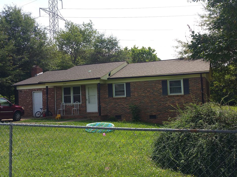 1st image of 2047 Green Oak Dr