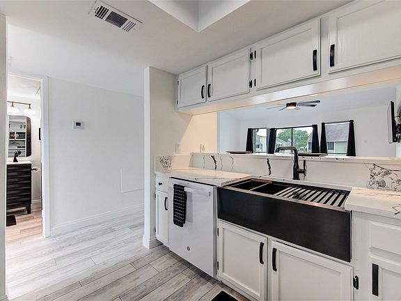 3rd image of 14777 Wunderlich Dr APT 1006