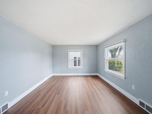 5th image of 2420 Court St