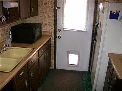 5th image of 1809 Theresa Ct