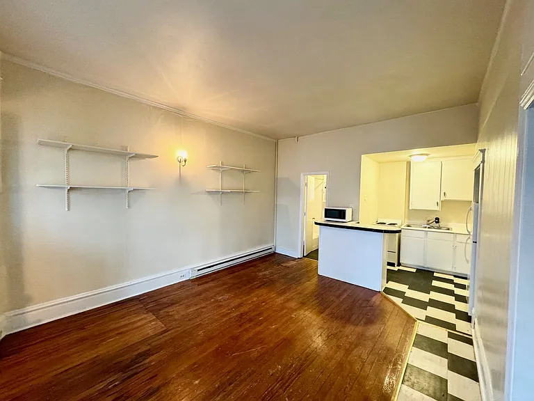 118 S Boylan Ave — Photo 4