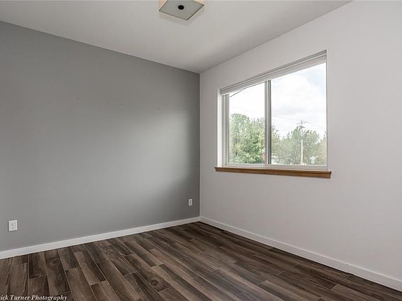 5th image of 436 S West Ave