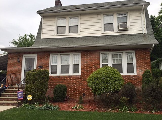 1st image of 303 Sharon Ave