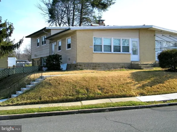 1003 Surrey Rd, Philadelphia, PA 19115