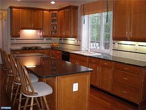 5th image of 2070 Silverwood Dr