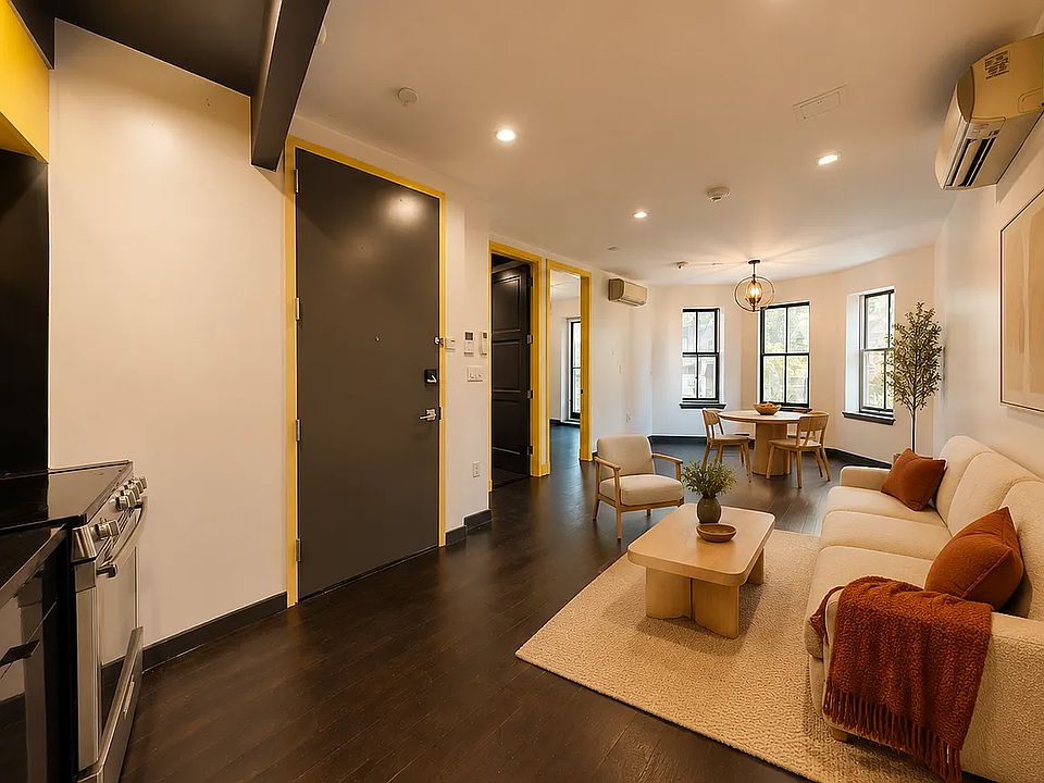 1st image of 1294 Park Pl #2A