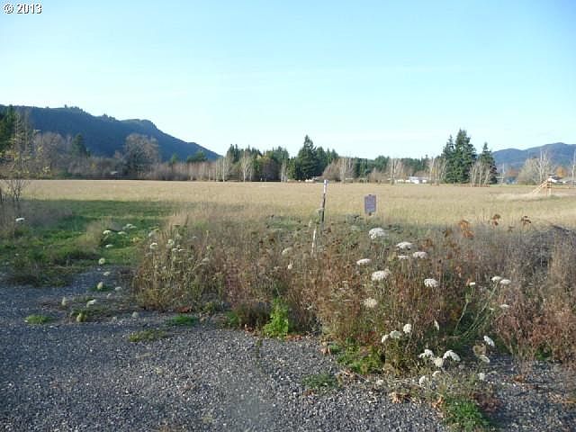 2nd image of Smith Beckon Rd