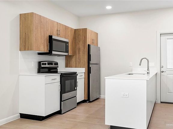 5th image of 3512 Jessica Ln #4