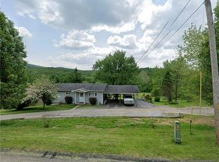 313 Craig Ln, Hopwood, PA