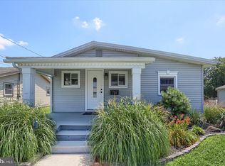 758 Chambers St, Harrisburg, PA 17113