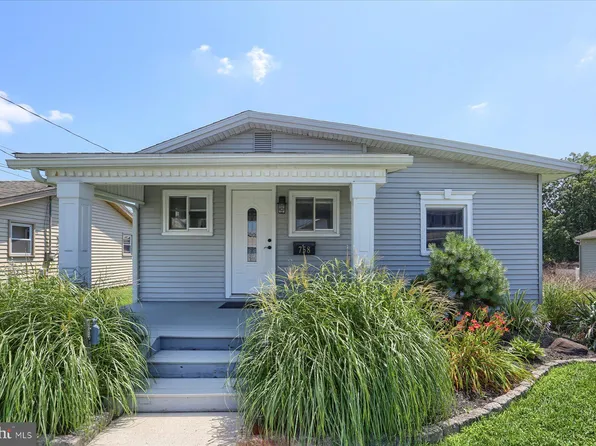 758 Chambers St, Harrisburg, PA 17113