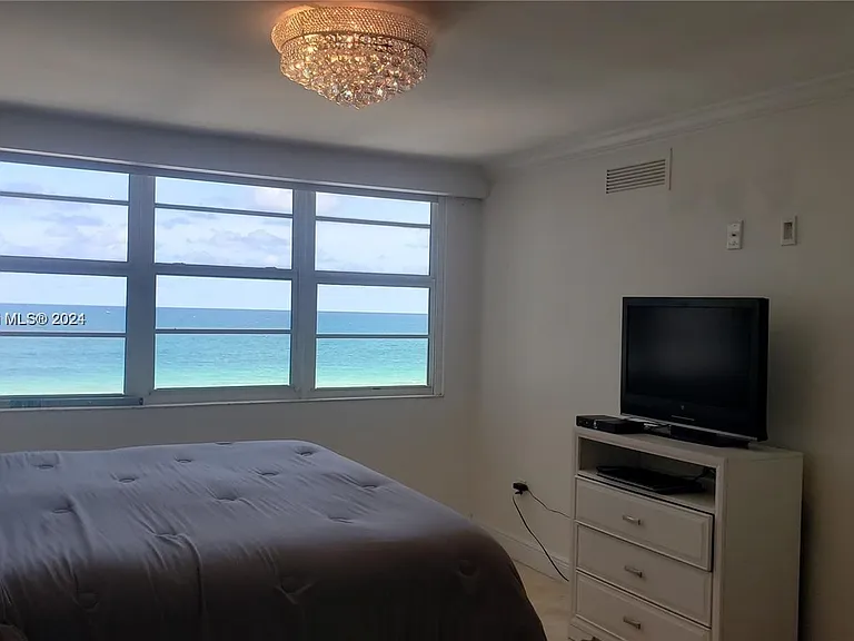 6917 Collins Ave #809 — Photo 6