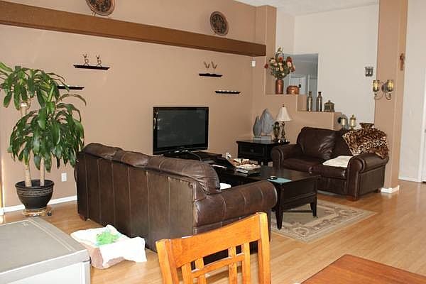1st image of 10403 Chaparro Dr NW