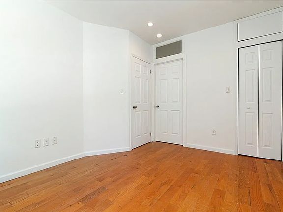 3rd image of 96 Avenue A #21