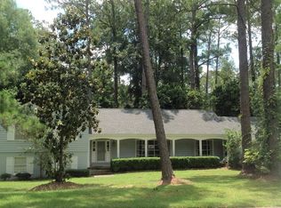 2305 Riverhill Dr, Valdosta, GA 31602