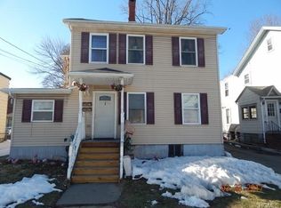 3 Smith St, Middletown, NY 10940