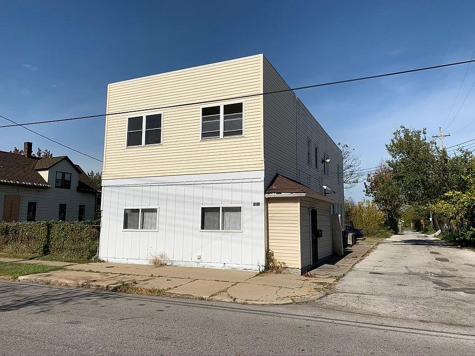 1st image of 3416 Trowbridge Ave