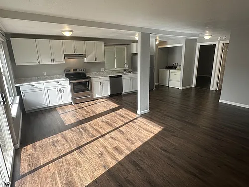 2431 Toledo St #2 Photo 1