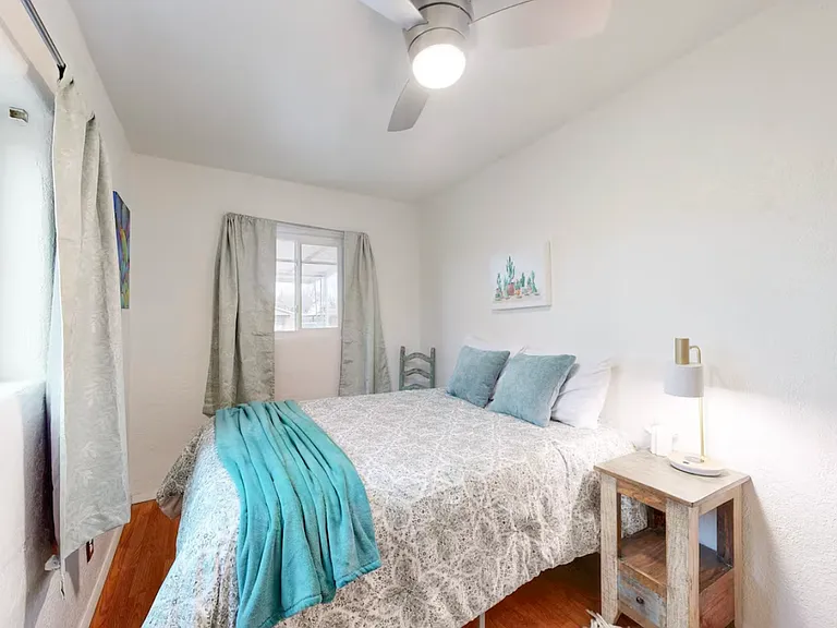 1327 Phoenix Ave NW — Photo 10