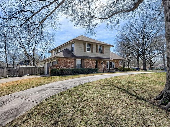 2nd image of 12401 Askew Dr