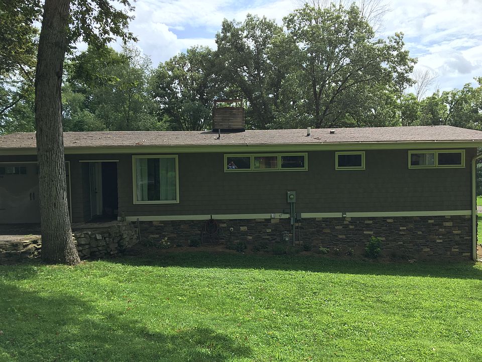 1st image of 109 S Oakwood Dr