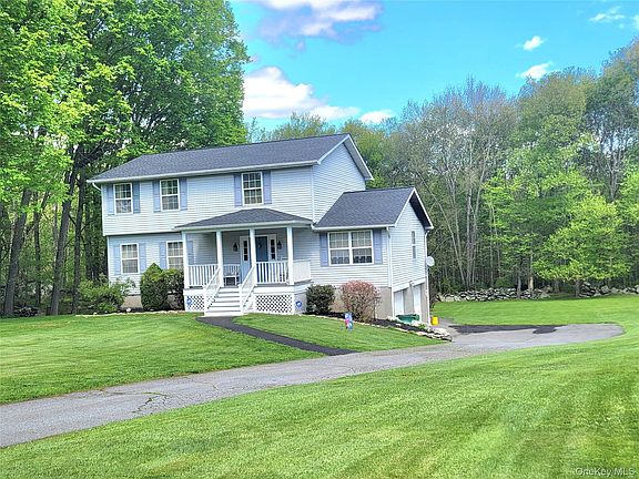 3rd image of 2 Stonewall Drive