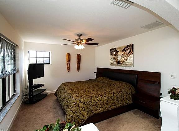 5th image of 1439 SW 54th Ter