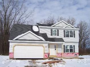 730 Grand Oak Dr, Temperance, MI 48182