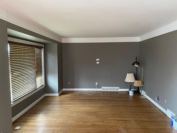 4th image of 117 Knollwood Blvd