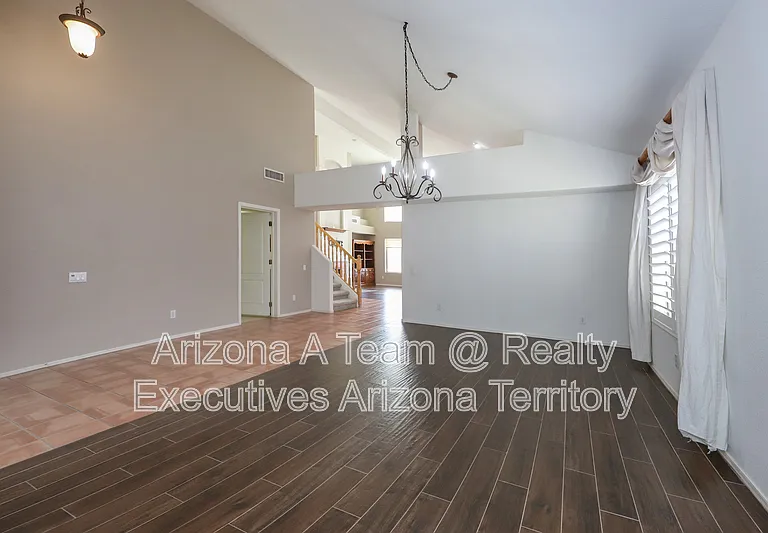 831 S Rincon Rising Rd — Photo 3