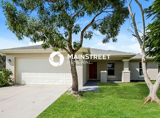403 NE 22nd Ter, Cape Coral, FL 33909