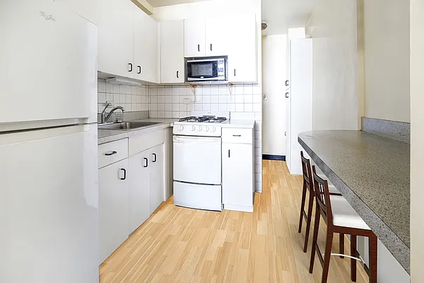 Sold by Compass | media 5