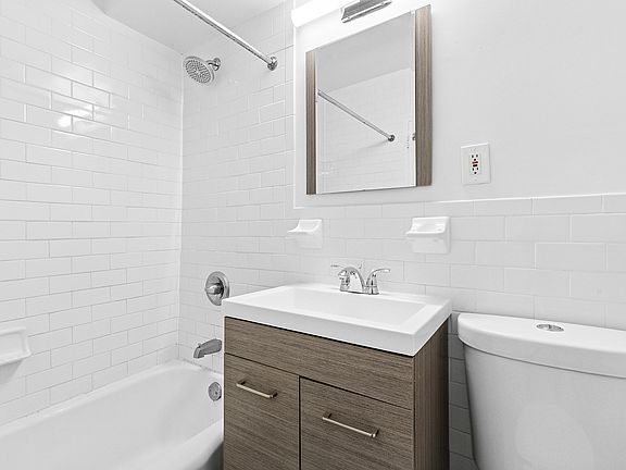 5th image of 175 W 12th St APT 11L