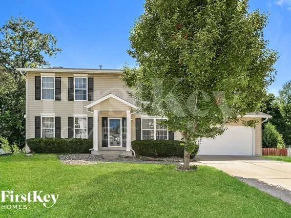 4801 Greenburg Dr, Saint Peters, MO 63304
