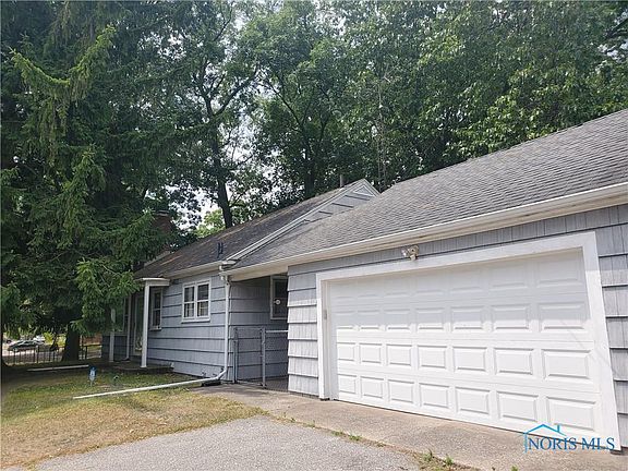 3rd image of 2825 N Holland Sylvania Rd