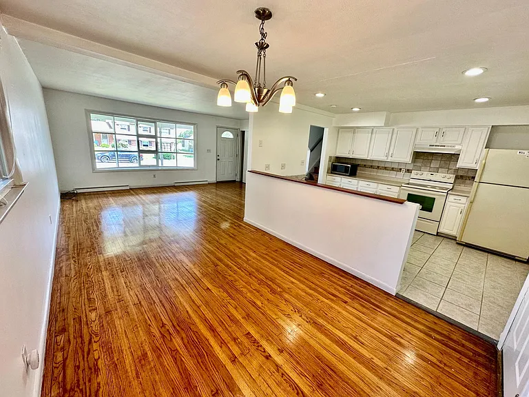 1942 Crooked Oak Dr — Photo 15