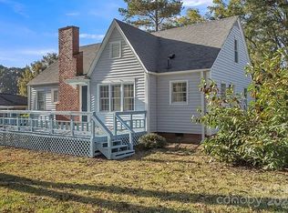 4315 Gibbon Rd, Charlotte, NC 28269