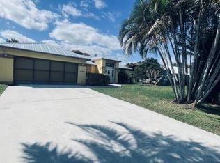 6956 NW Jorgensen Rd, Port Saint Lucie, FL 34983